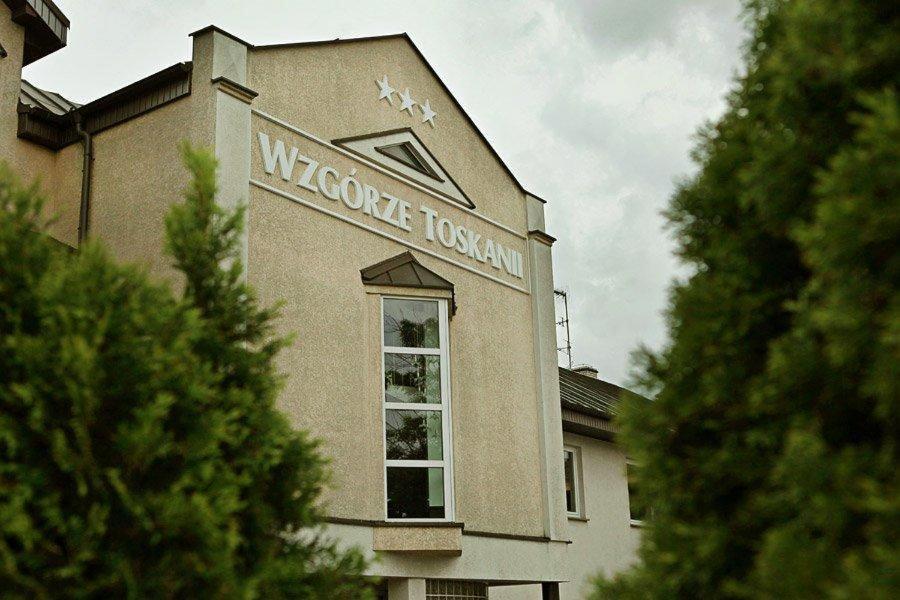 Wzgorze Toskanii Conferences & Restaurant Пжезмерово Екстериор снимка
