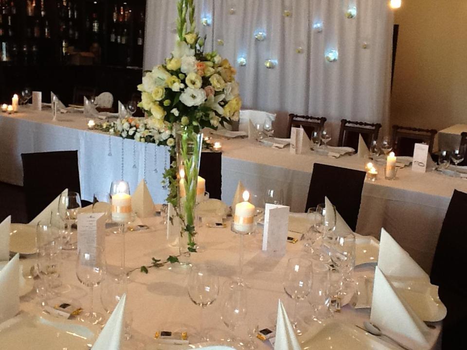 Wzgorze Toskanii Conferences & Restaurant Пжезмерово Екстериор снимка
